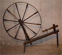 (BS) Antique Spinning Wheel