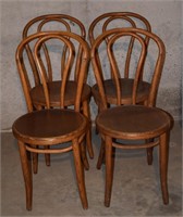 (BS) Lot of 4 Oak Curved Back Chairs