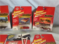 10 Johnny Lightning Cars