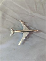 2 Framed Pictures of Airplanes, 3 Metal Airplanes