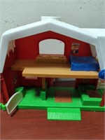 3 Toy Barns