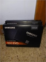 2 Samsung 500GB SSDs