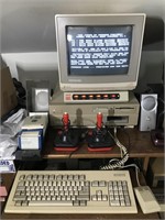 Commodore Amiga 2000 w/ Monitor, Keyboard, Mouse