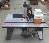 Ryobi router table with router and extra bits and