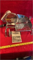 Electric meat slicer