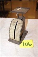 Vintage De Lux Postal Scale