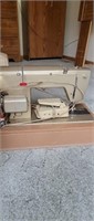 WARDS SIGNATURE SEWING MACHINE WITH CASE