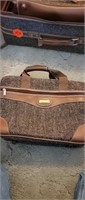 JAGUAR 4 PC LUGGAGE SET - OUTSIDE BUCKLES AND