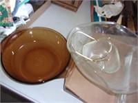 CHIP AND DIP BOWL, 2 PYREX CASSEROLE PANS AND