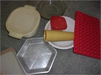 KITCHEN CONTAINERS TUPPERWARE