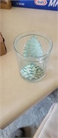 6 CHRISTMAS TREE DECORATIVE GLASSES, TWO BOXES OF