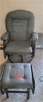 SWIVEL CHAIR WITH MATCHING FOOT STOOL