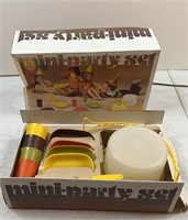 NOS Tupper Toys Mini Pastry Set w/ Box