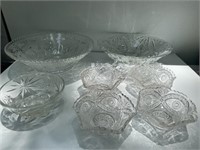 Elegant Glass Serving Bowls (7)