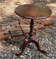 Mahogany Round Side Table 17” diameter 2ft tall