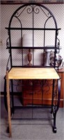 Metal & Wooden Shelving Unit