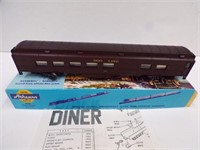 ATHEARN  DINER CAR