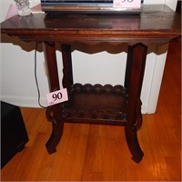 ANTIQUE VICTORIAN TABLE WITH SCALLOPED APRON &