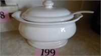 LIDDED PFALTZGRAFF SOUP TUREEN, (CRACKED) WITH