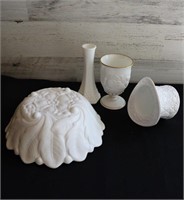 4 Pcs Vntg Milk Glass