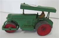 Dinky Toys Vintage Tractor. Measures 2.5" T x 4"