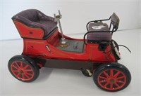 Vintage Tin Battery Operated 1901 Model Car. Made