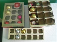 Few Assorted Shiny Brite Ornaments & Boxes