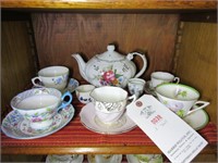 Teapot & Cups and Saucers (One Shelf)