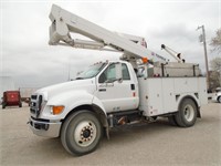 2006 Ford F750 Bucket Truck w Service Utility Bed