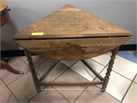TRIANGLE SHAPED TABLE W/ 3 DROP LEAVES