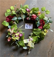 GRAPEVINE WREATH/ROSES