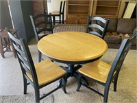 DINETTE TABLE AND 4 CHAIRS 44" ROUND