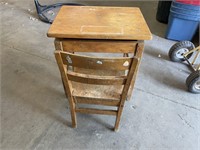 CHILDRENS DESK AND CHAIR