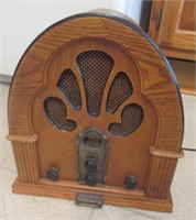 Modern Antique Style Radio.