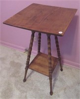 2-Tier plant stand. Measures: 29.5" H x 15.5" W x