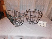 Wire Hanging Basket And Wire Wall Basket (Bsmnt)