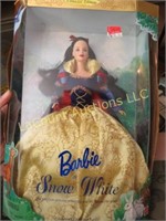 1998 Snow White Barbie doll in box