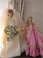 2 large display dolls bride & Franklin Heirloom
