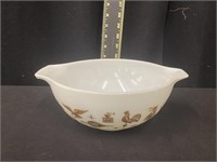 Pyrex Americana 2 1/2 QT Mixing Bowl