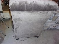 ELECTRIC  LIFT CHAIR, LIKE NEW