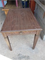Table basse 16'' x 24'' x 19''