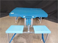 PICNIC TABLE SET IN CASE