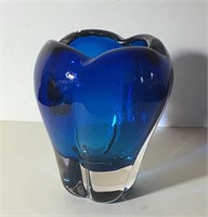 2 LOBED CLEAR / BLUE GLASS SOMMERSO VASE