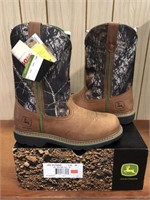 New John Deere Ladies Boots size 10 M model