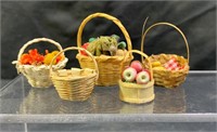 5 Miniature Baskets - Dollhouse Decor