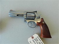 Smith & Wesson Model 686 Revolver