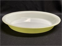 Green Pyrex 9" Pie Plate-Damaged