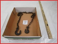 CHAIN WITH HOOKS