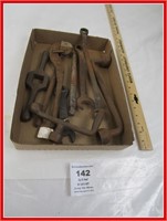 ANTIQUE TOOLS - WRENCHES