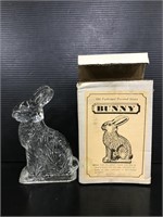 Vintage Old Fashioned Pressed Glass bunny